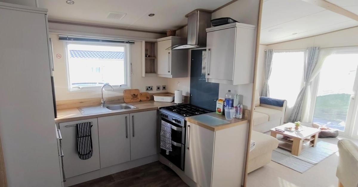 Eagle'S Den Caravan Lossiemouth Exterior photo